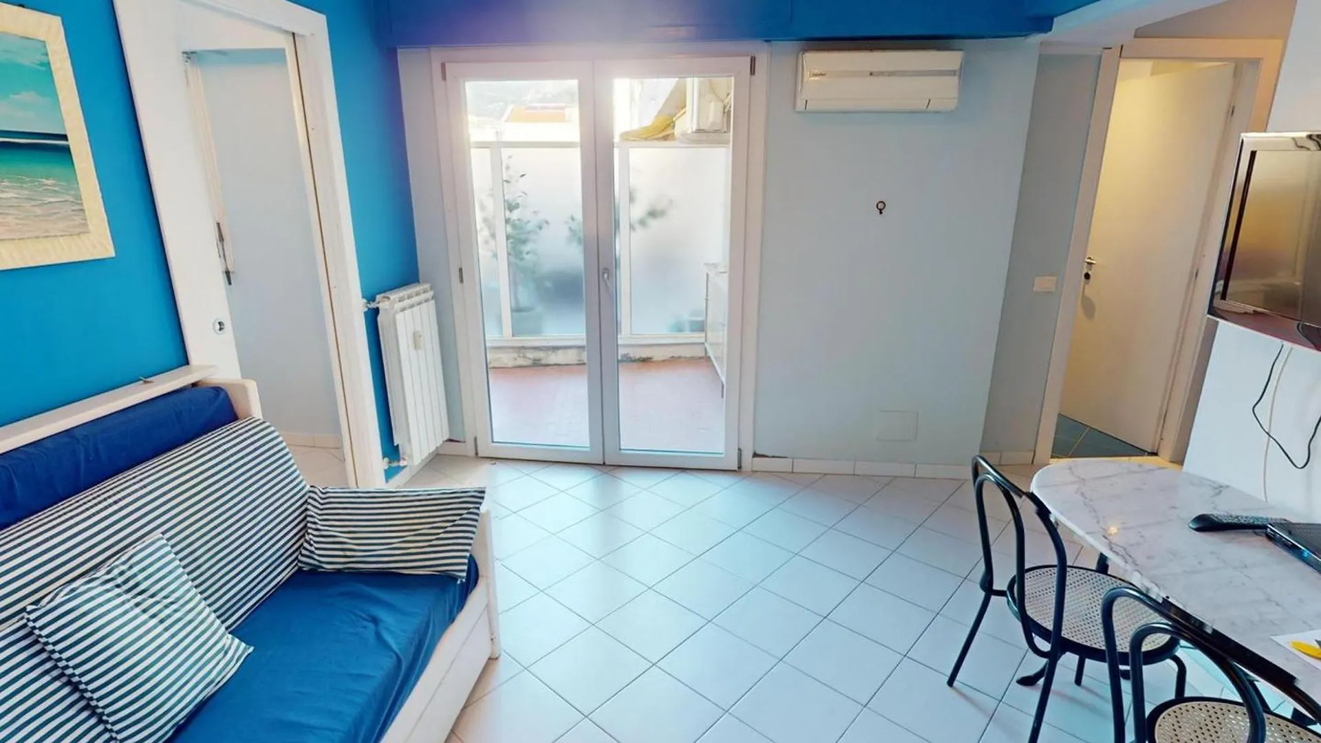 Charmant 2P Avec Terrasse Calme En Plein Centre De Menton, Proche Mer Et Commerces - Fr-1-196-348 Apartment Menton